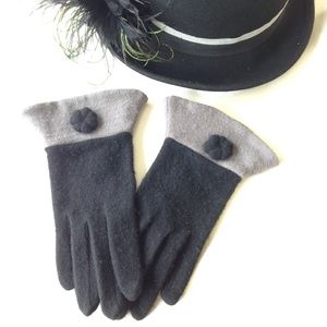 black wool gloves